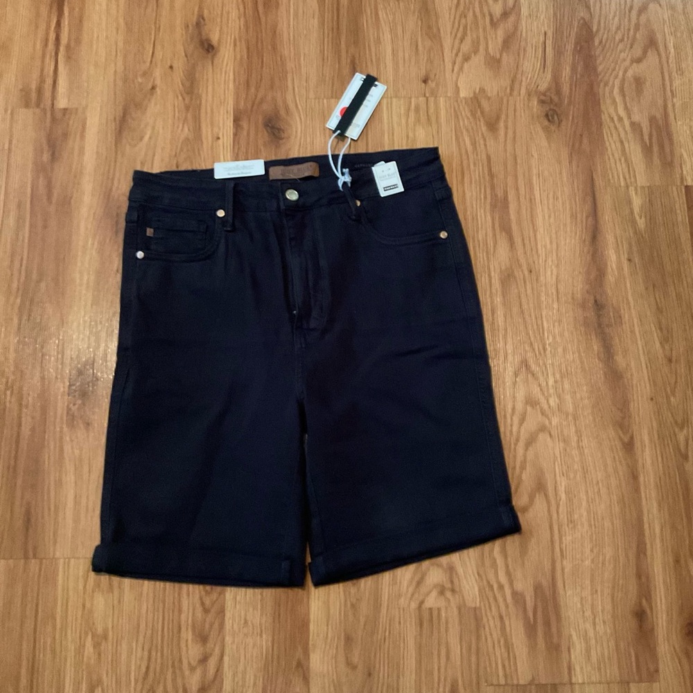 Judy Blue Garment Dyed Navy Blue Denim Bermuda High Waist Shorts Size Large NWT
